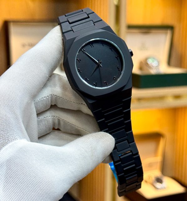 Full Black Aura Quartz Watch – Lightweight Design, , Premium Quality & Finish – Best Quality Analog Watch For Boys